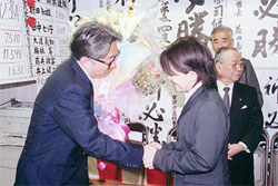 おかげさまで４期連続トップ当選を果たす