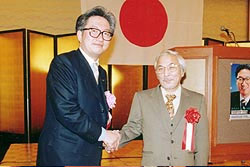 「政論」出版記念パーティーにて