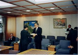 全国都道府県議会議長会　自治功労者表彰伝達式