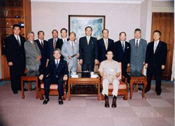 馬英九　台北市長（国民党）と歓談 