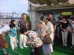 新都ホテル屋上にてビアパーティー