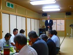 南山城村にて国政報告