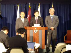 谷垣総裁に70歳定年制厳守を要請