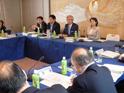 参議院財政金融委員会で宮城県を視察