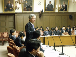 参議院財政金融委員会