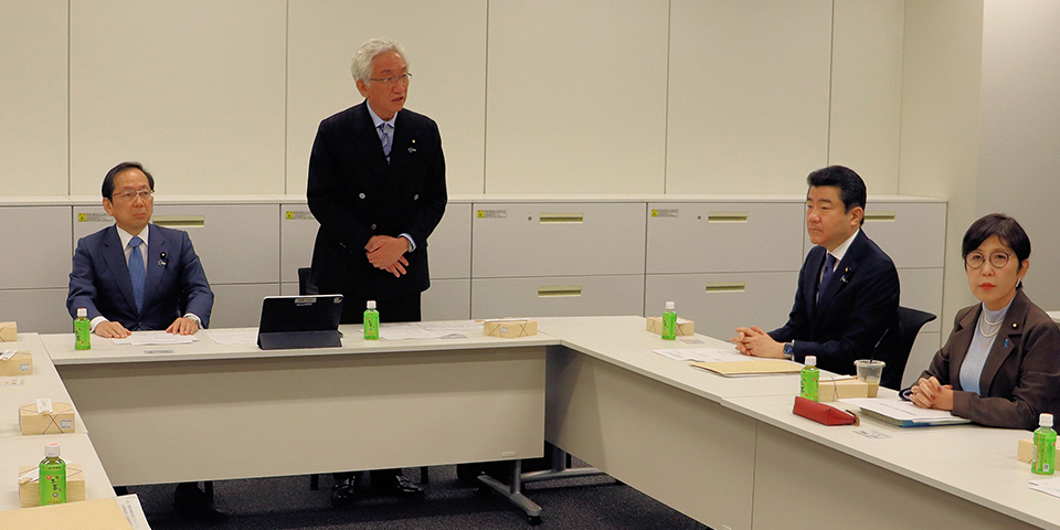 西田昌司 打ち合わせの場